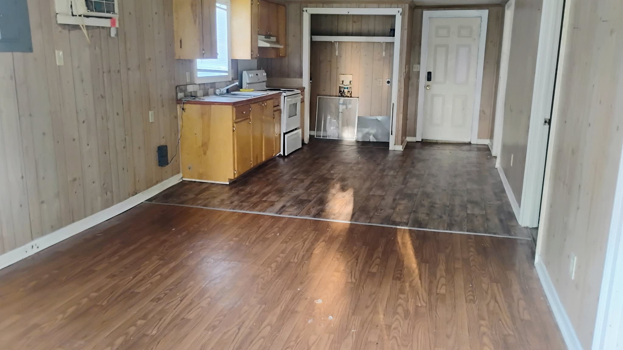 501 Sw Railroad St – photo 3