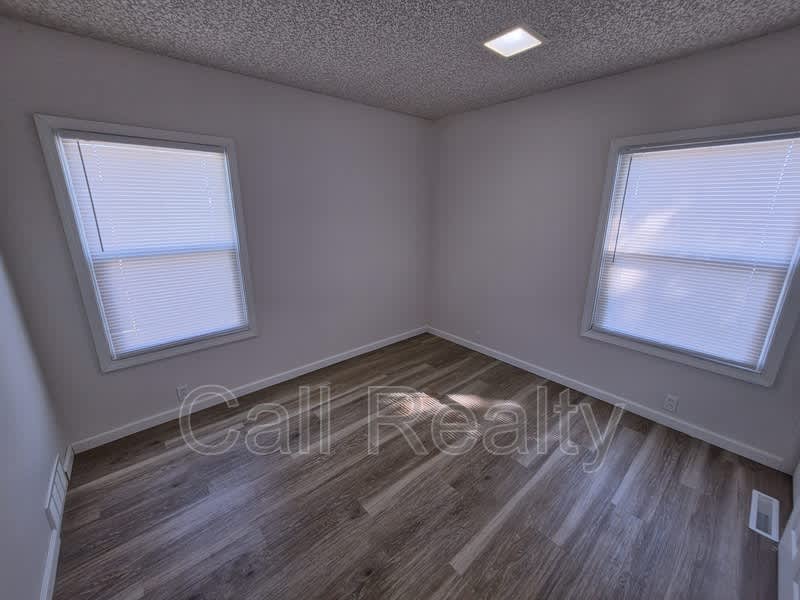 19019 E Alki Ave – photo 4