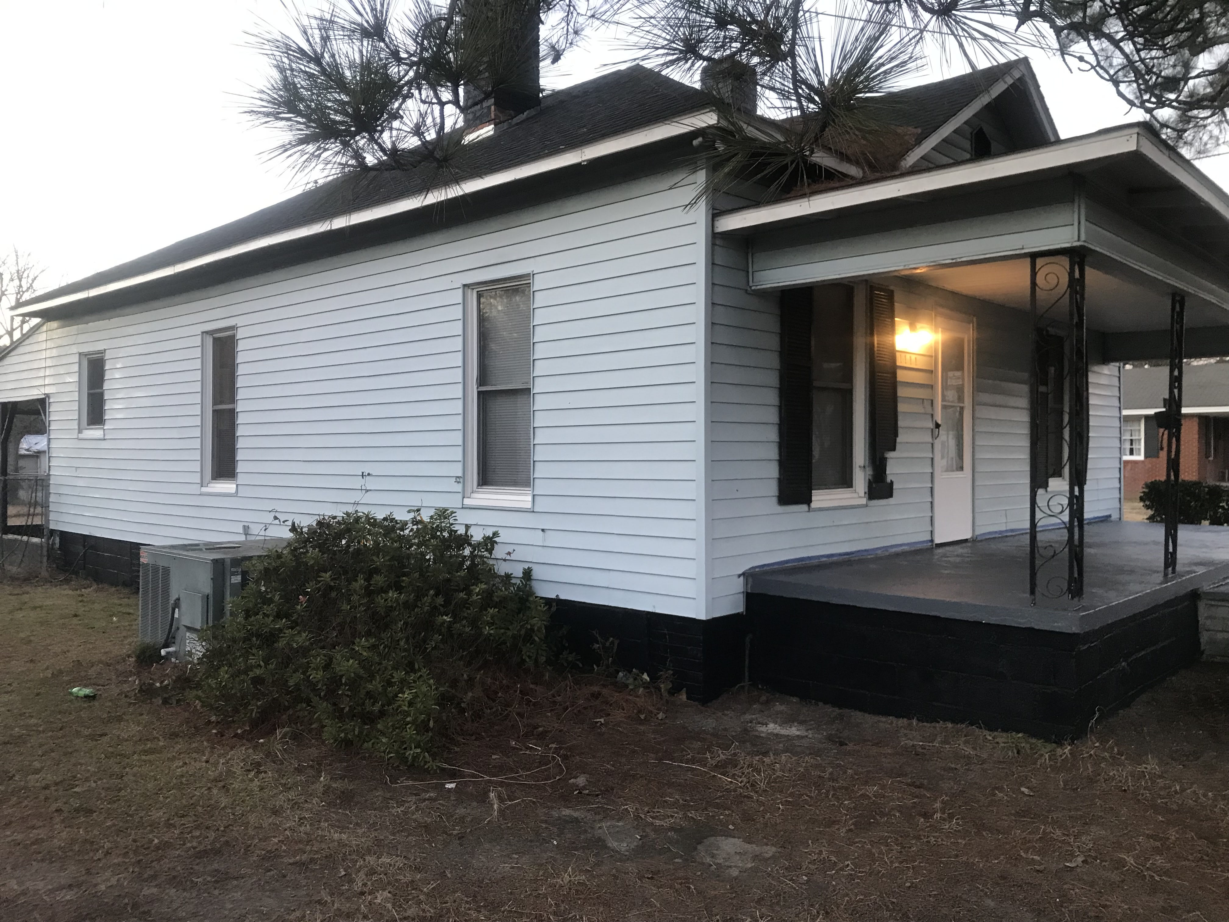 1111 N George St – photo 1