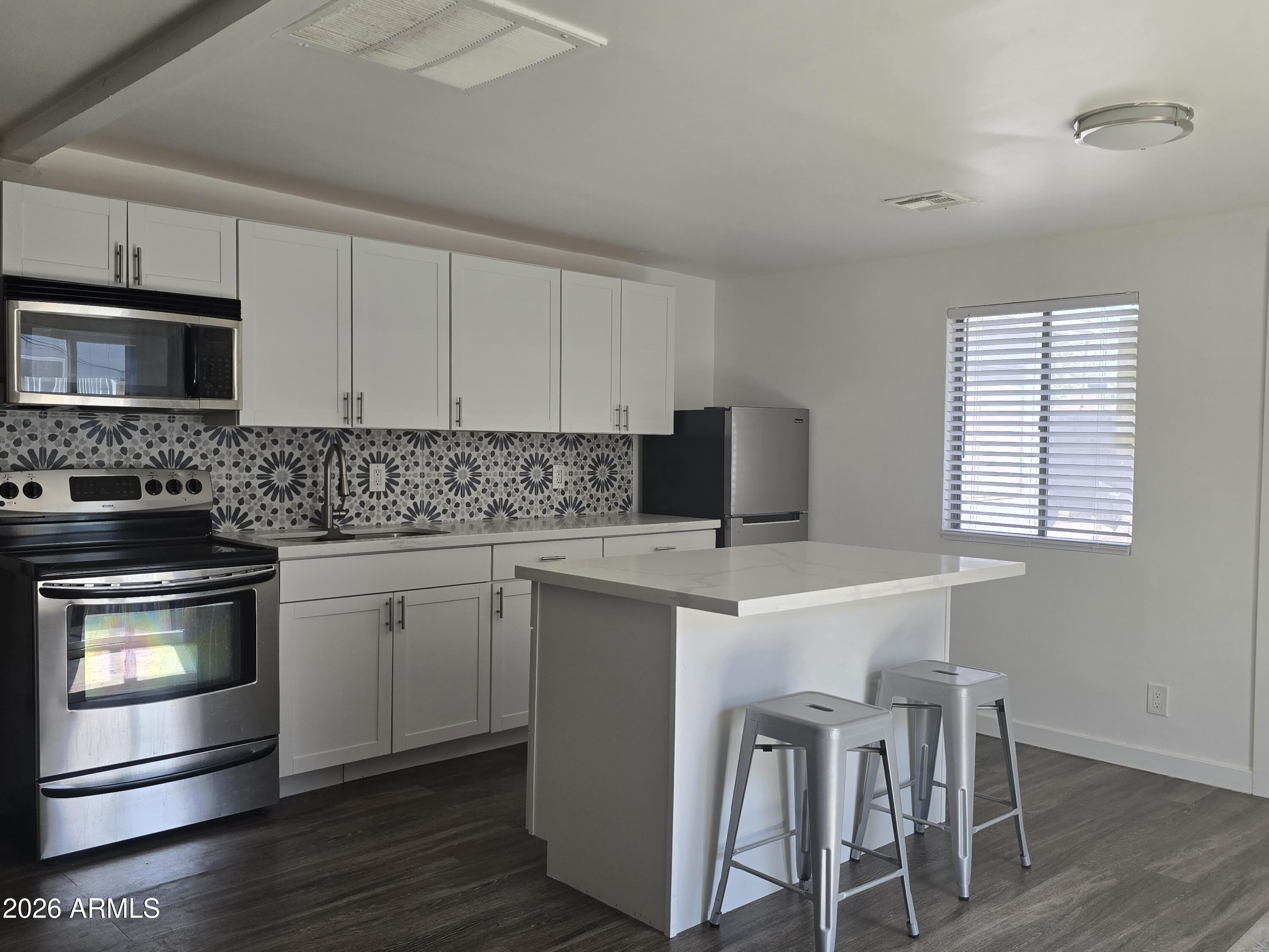 2333 N 12TH Street – photo 1