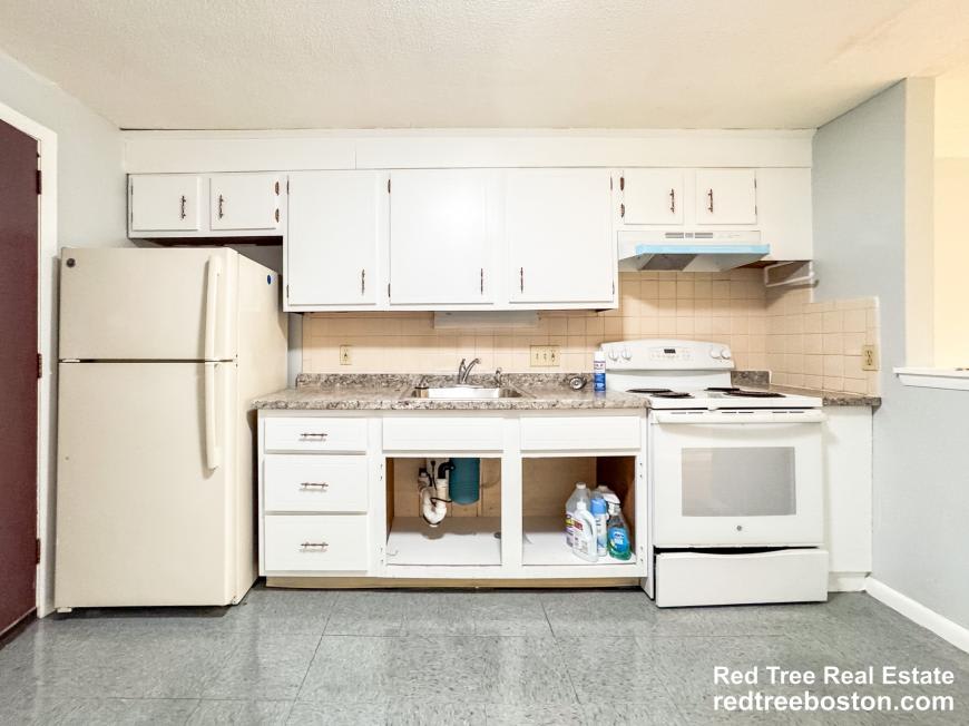 13 Granite St. – photo 3