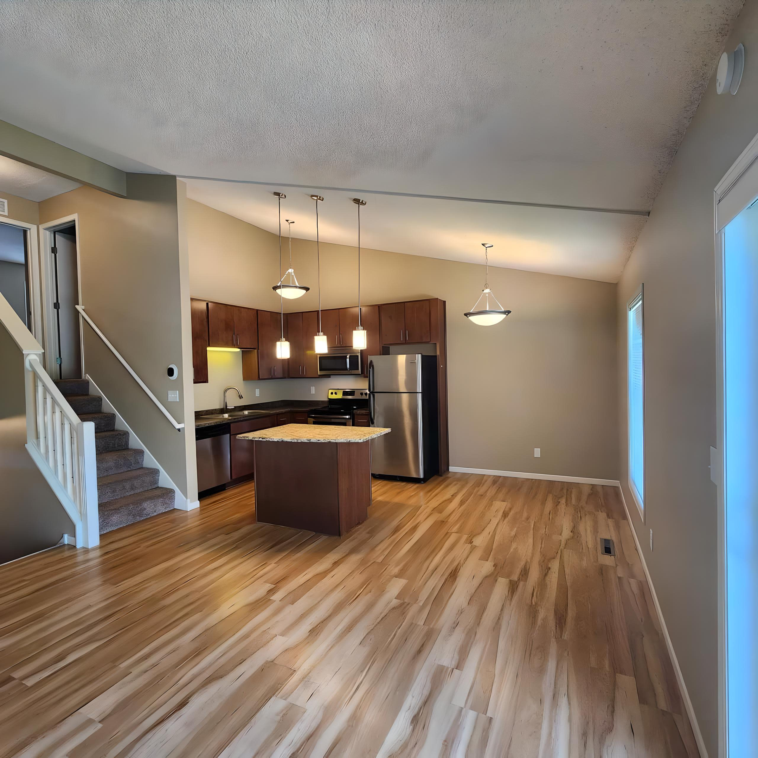 909 Wescott Square – photo 5