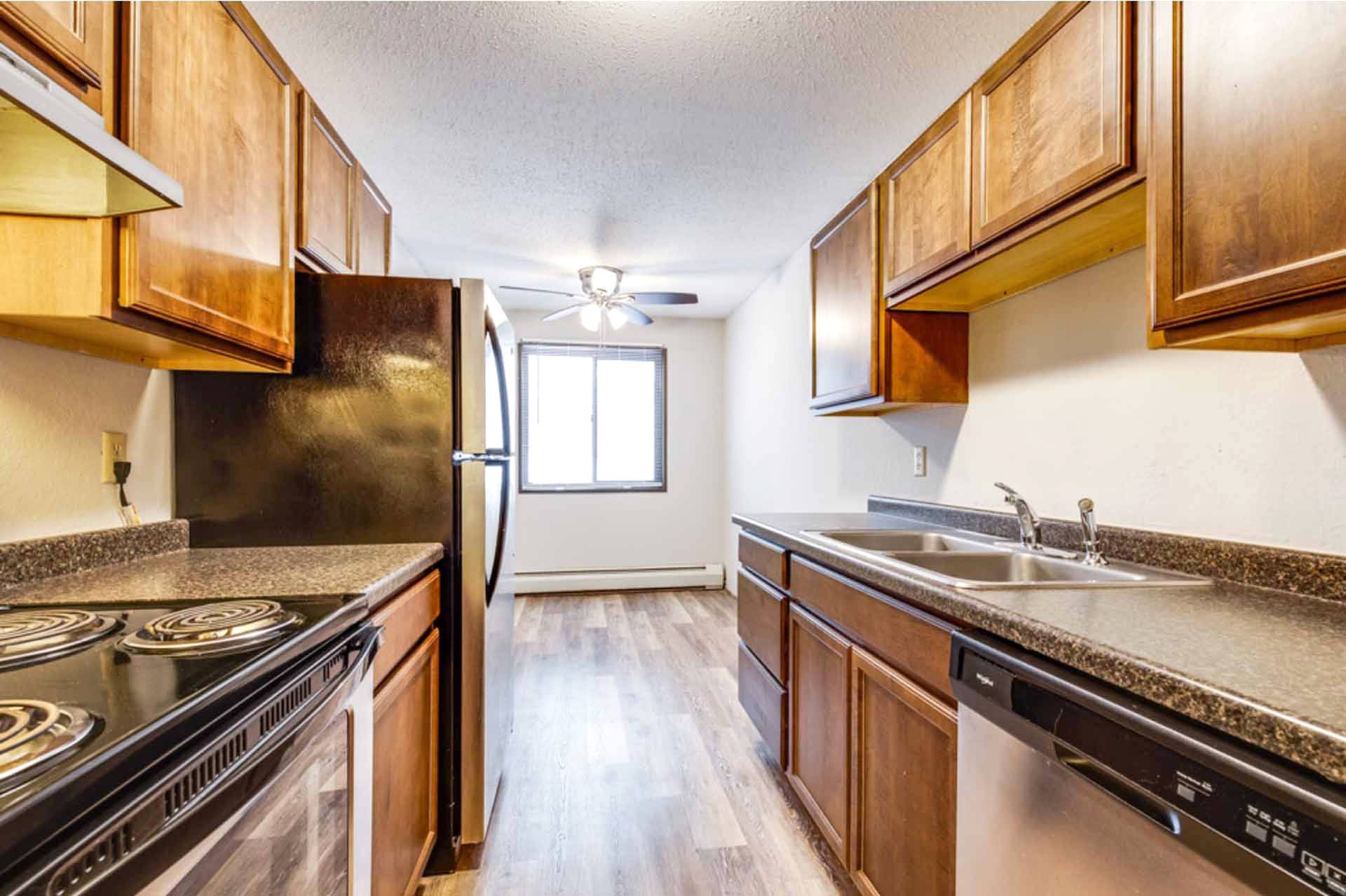 Silver Bell Apartments – photo 1