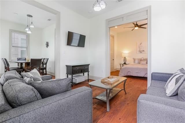 2211 LOUISIANA Avenue – photo 5