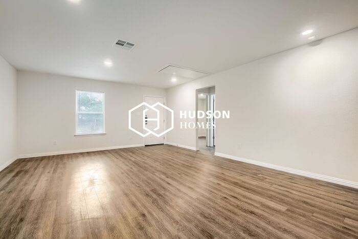 707 Sewanee Street – photo 4