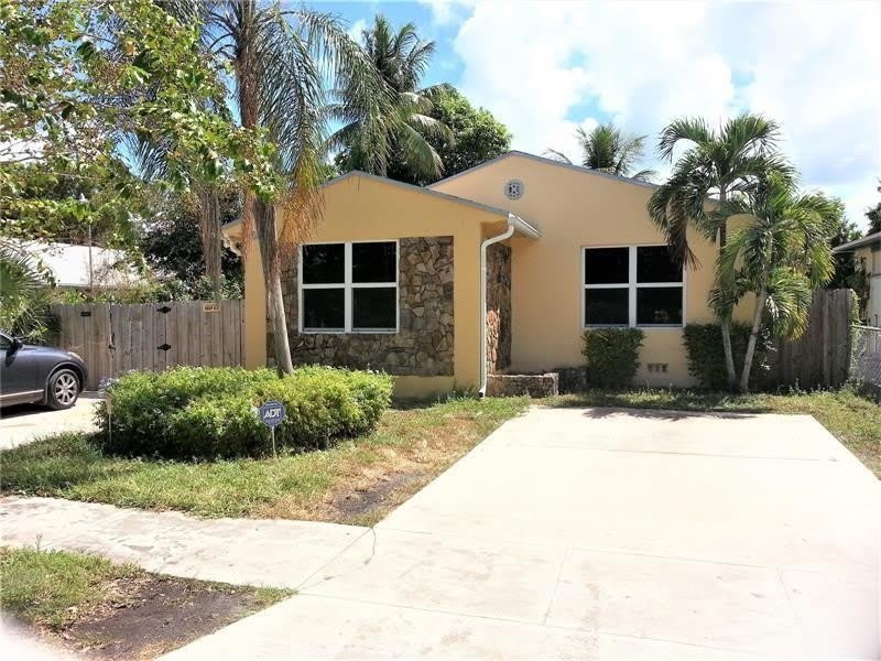 1123 N 17th Avenue – photo 2