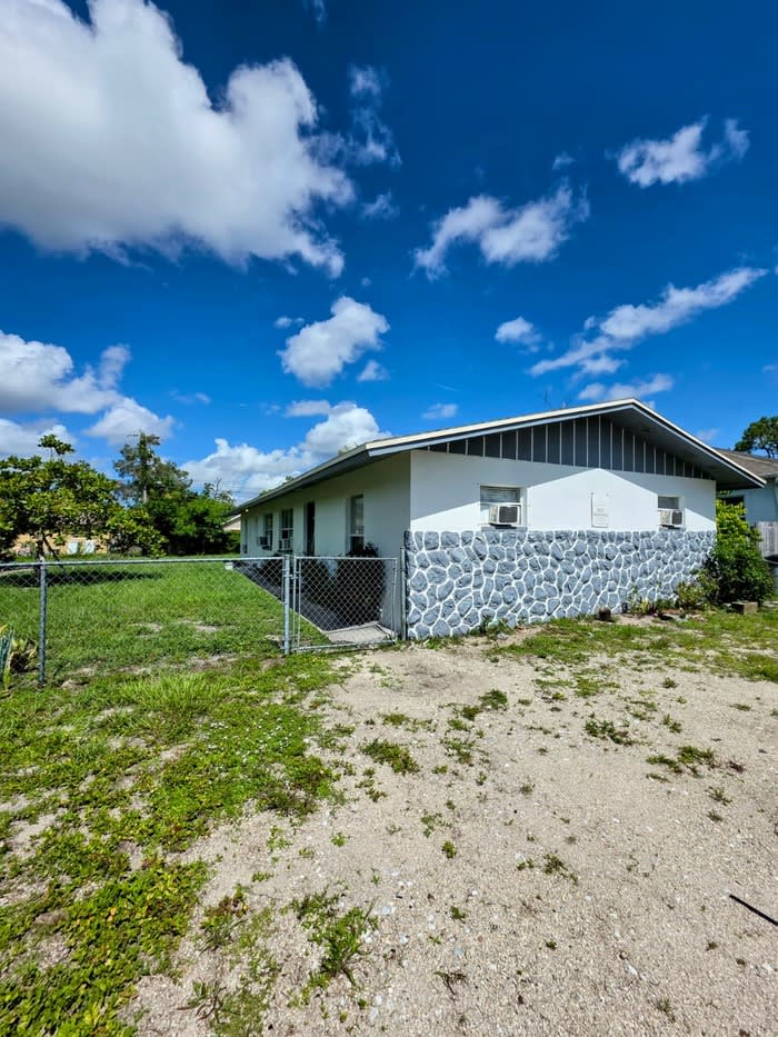 5626 Sixth Avenue – photo 1