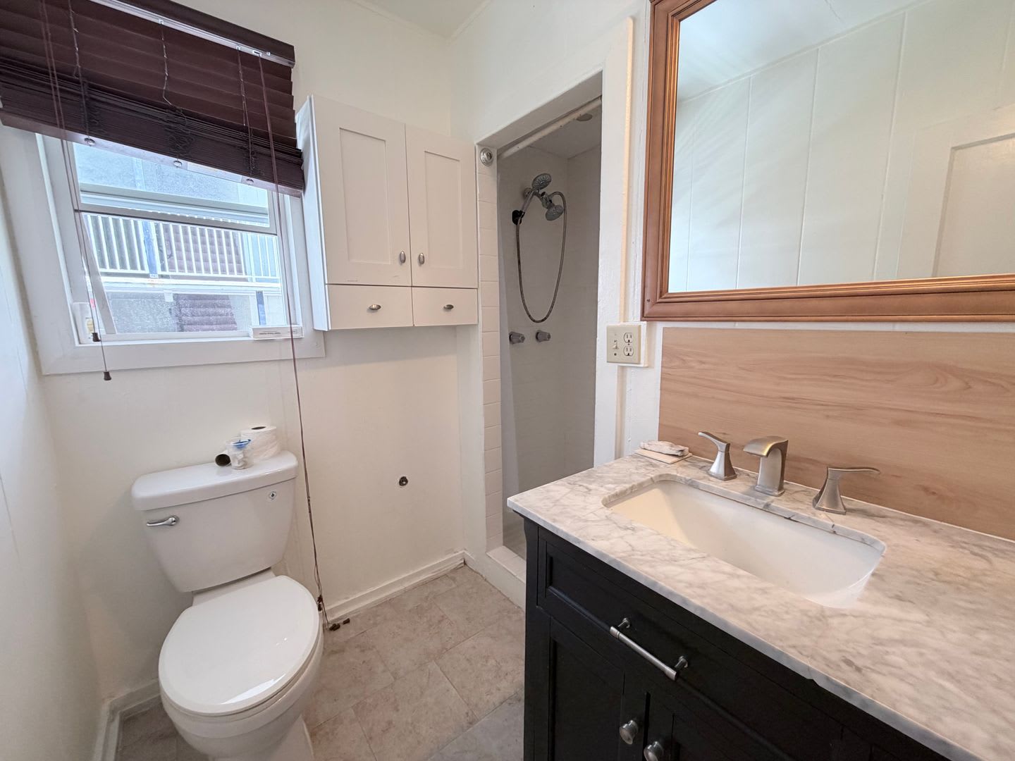 Spacious Two-Level 2BR/1BA Near Ritz-Carlton & Waikiki Beach – photo 5
