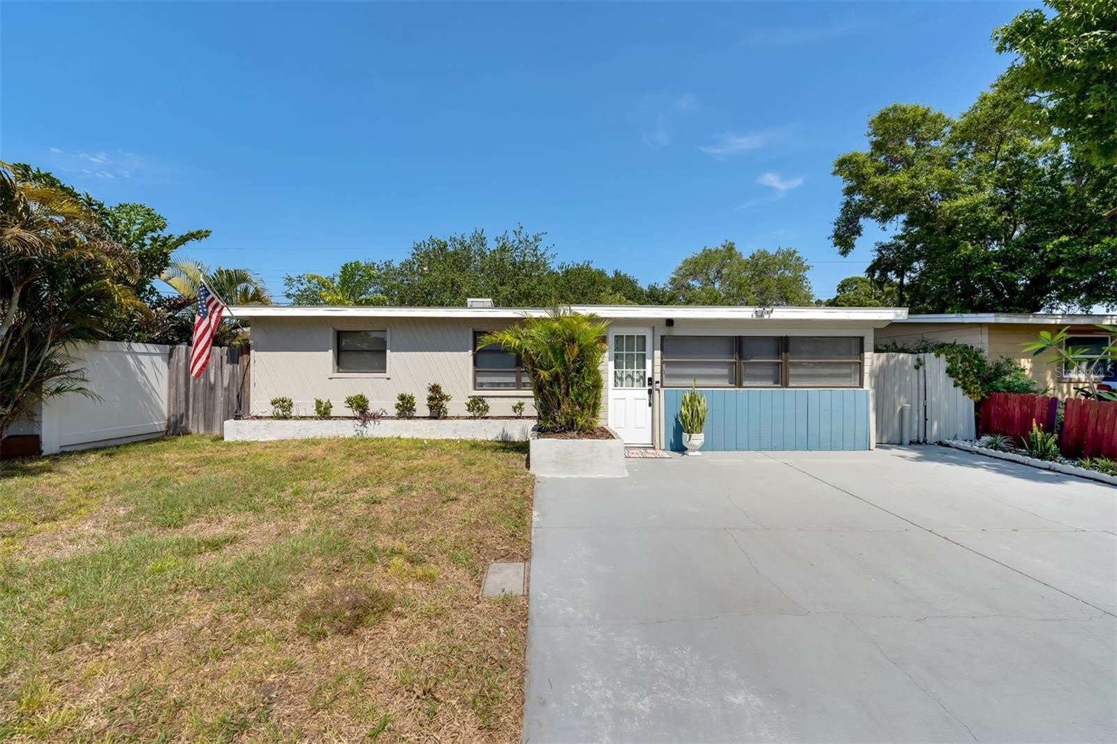11919 102ND Street – photo 1