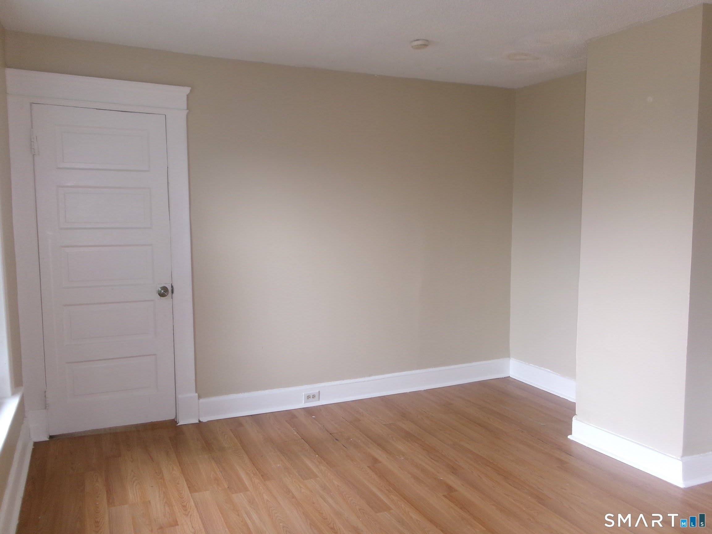182 Oak Street – photo 2