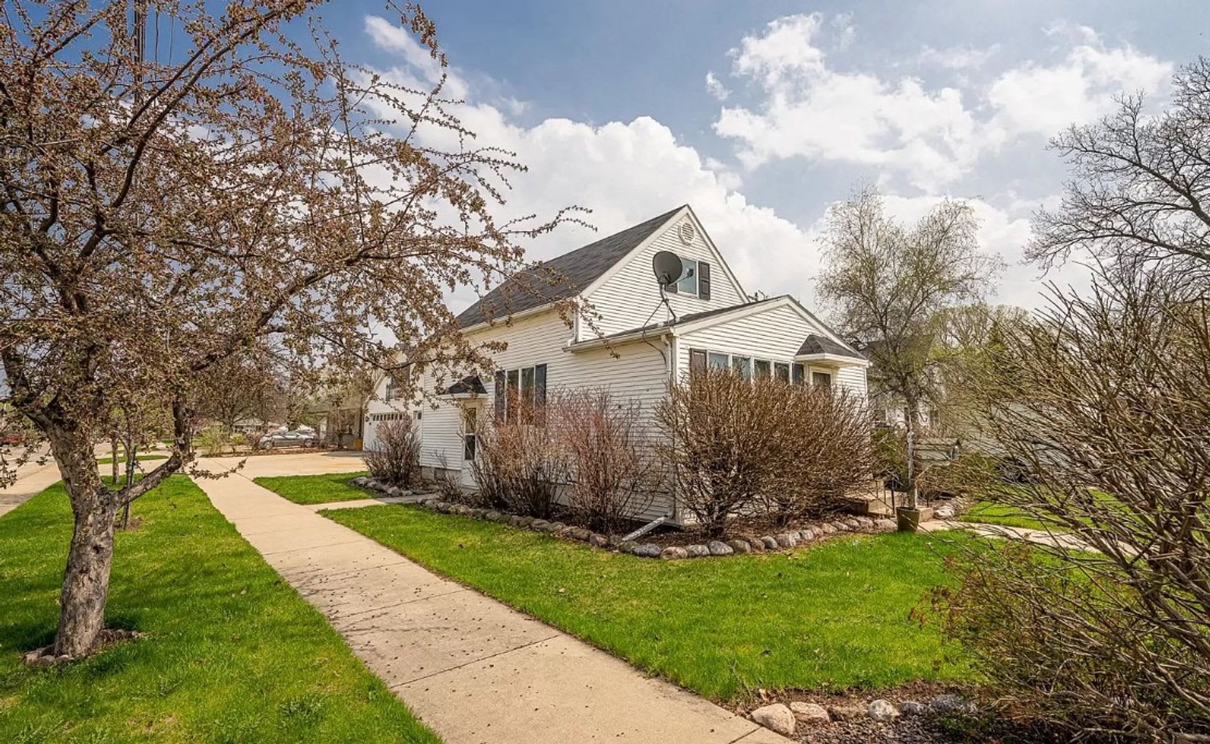 520 Dove Street – photo 3