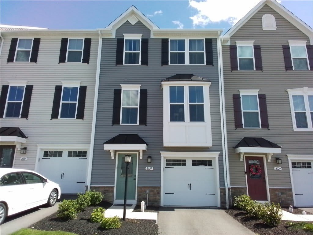 2027 Cade Drive – photo 1