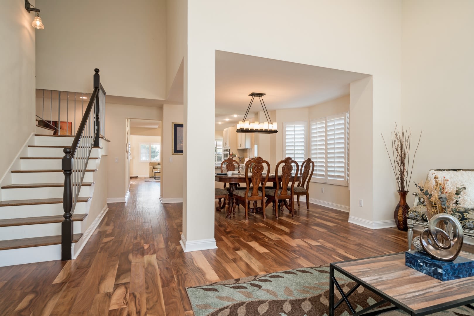 Gorgeous Upgraded Tamarack Point Home With Remodeled Dream Kitchen & West Facing Yard! – photo 4
