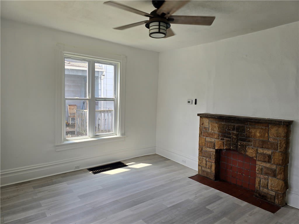 408 W New Castle St – photo 3