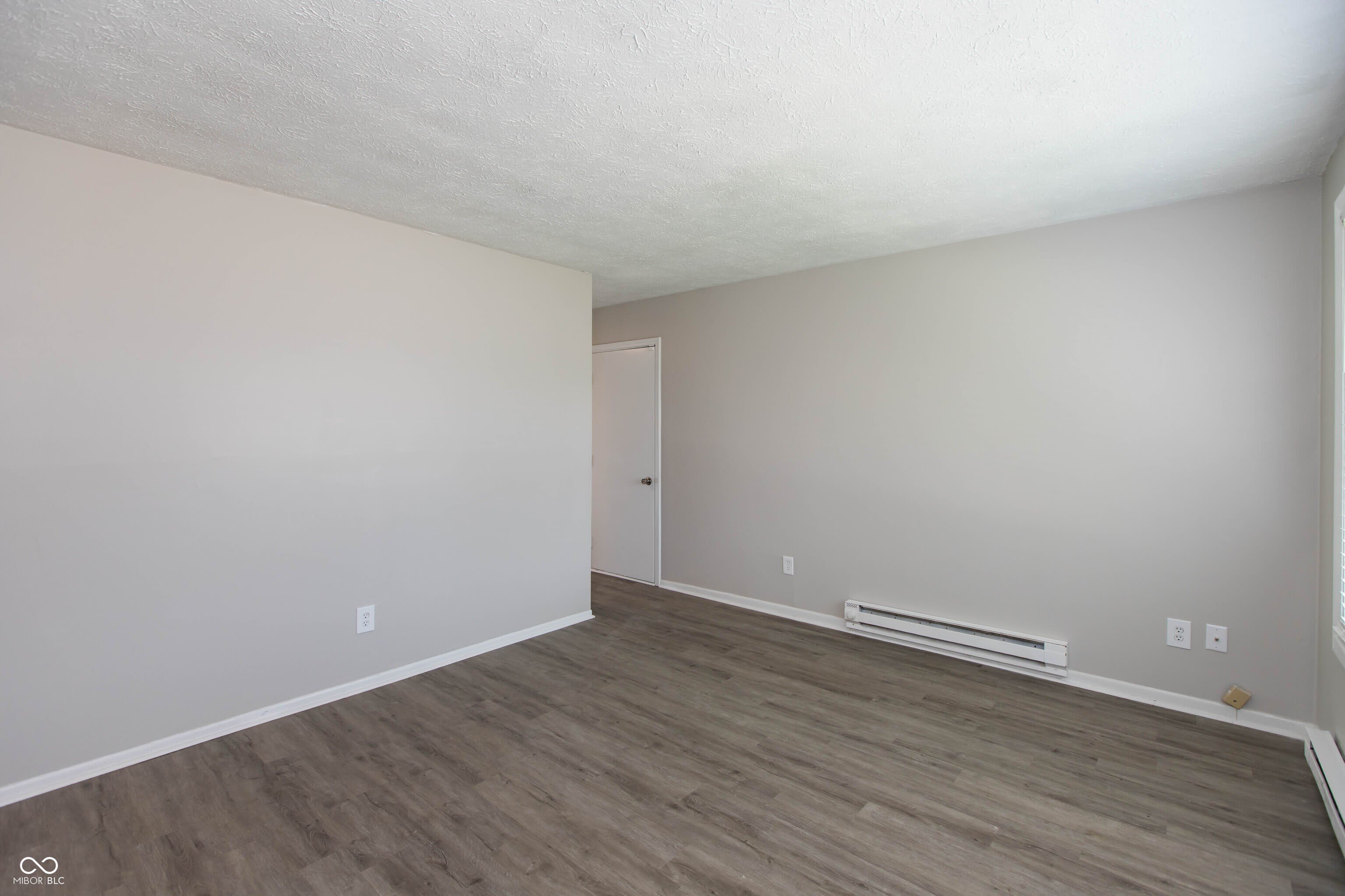 9410 Meadowlark Drive – photo 4