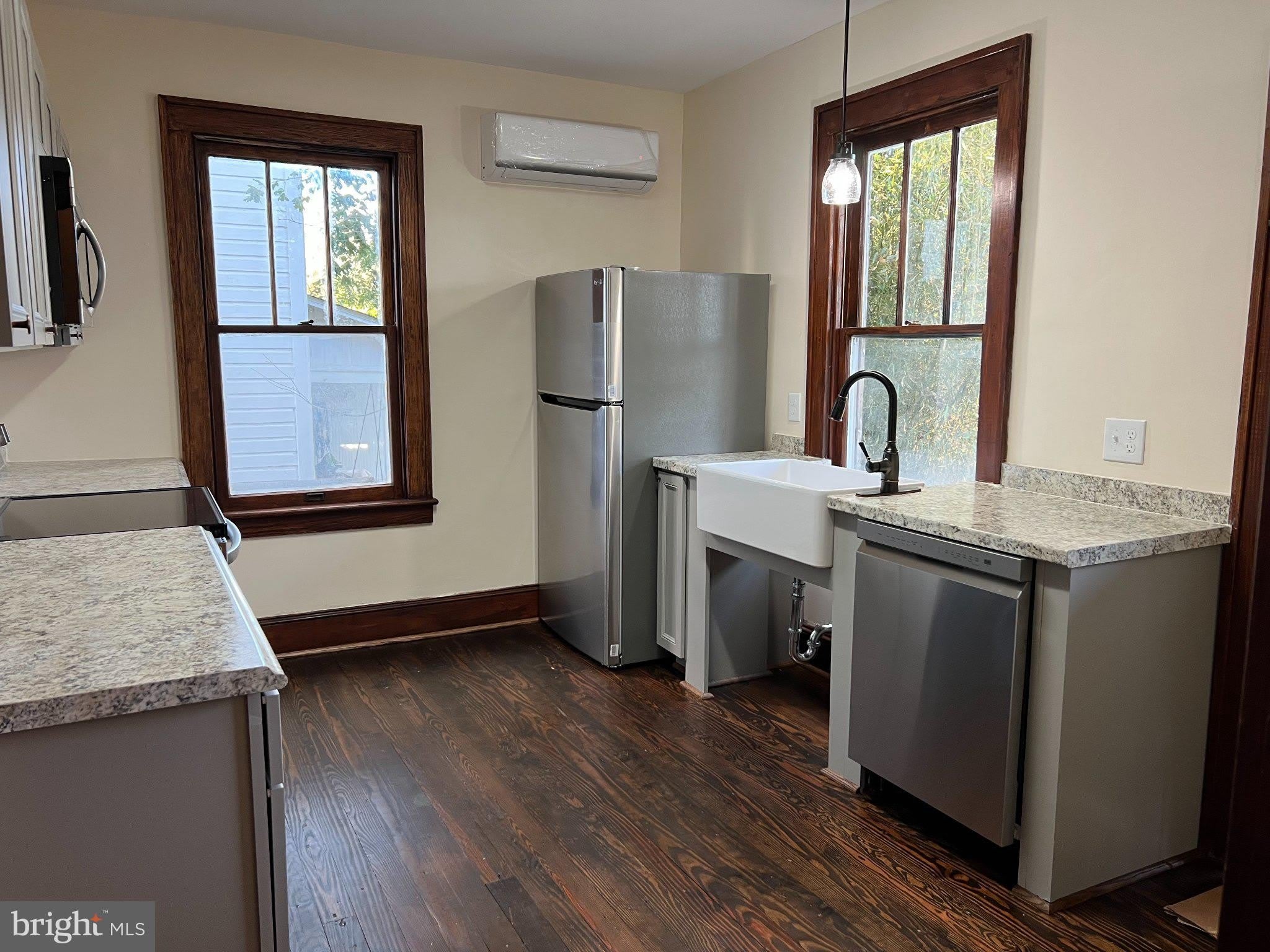 120 2ND Avenue – photo 2