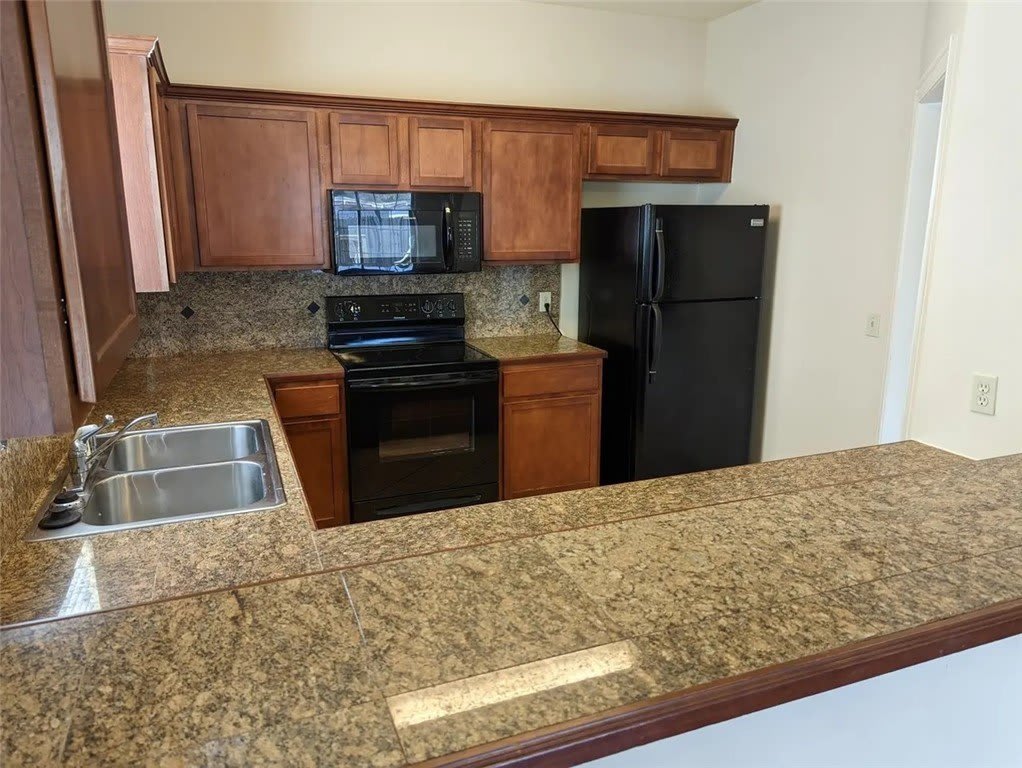 2546 N Oakland Zion Road – photo 4