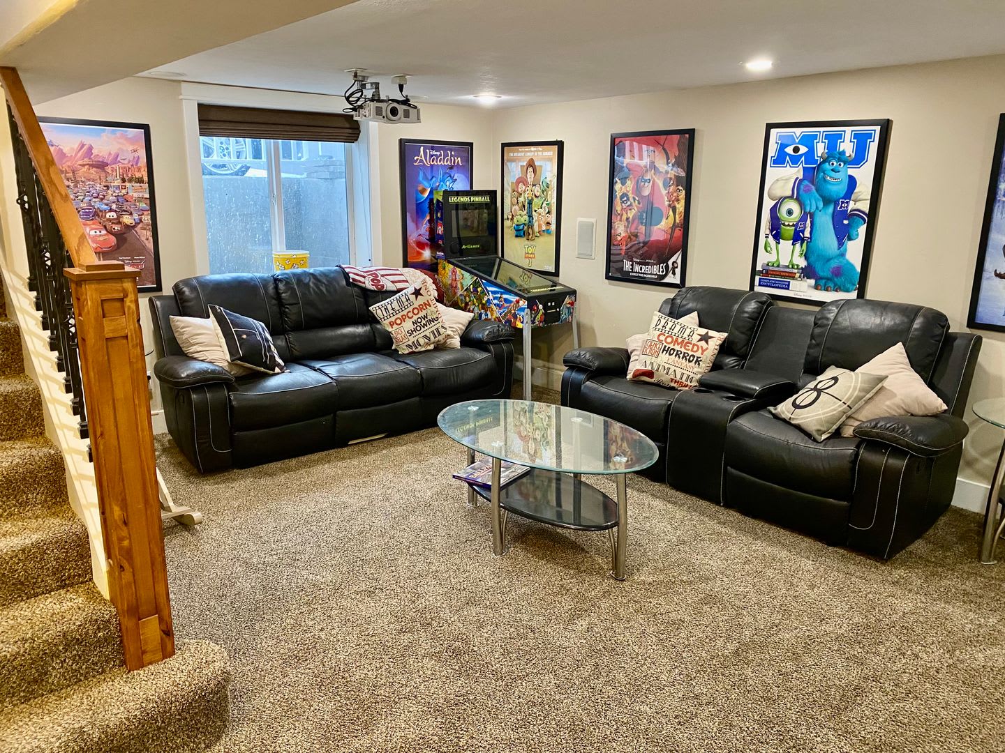 Totally renovated, pet-friendly, 4 bed / 2 bath near Alameda and Ammon Parks – photo 4