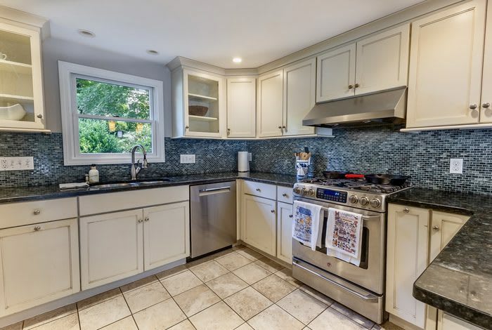 11 Springdale Avenue – photo 3