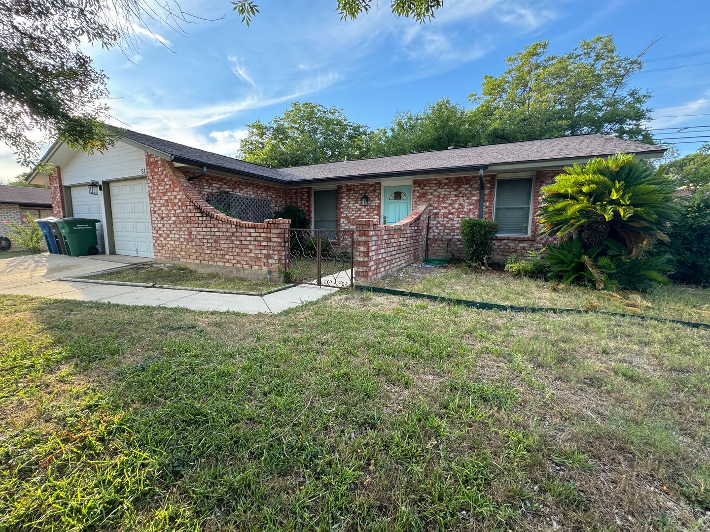 Welcome To This Charming 3 Bedroom 2 Bathroom Home Located In The Heart Of San Antonio Tx – photo 1