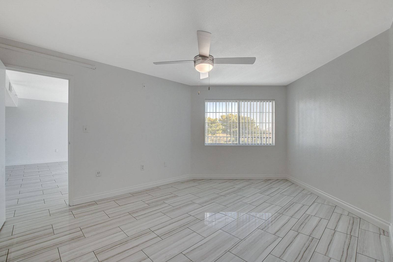 Saxon Apartments – photo 4