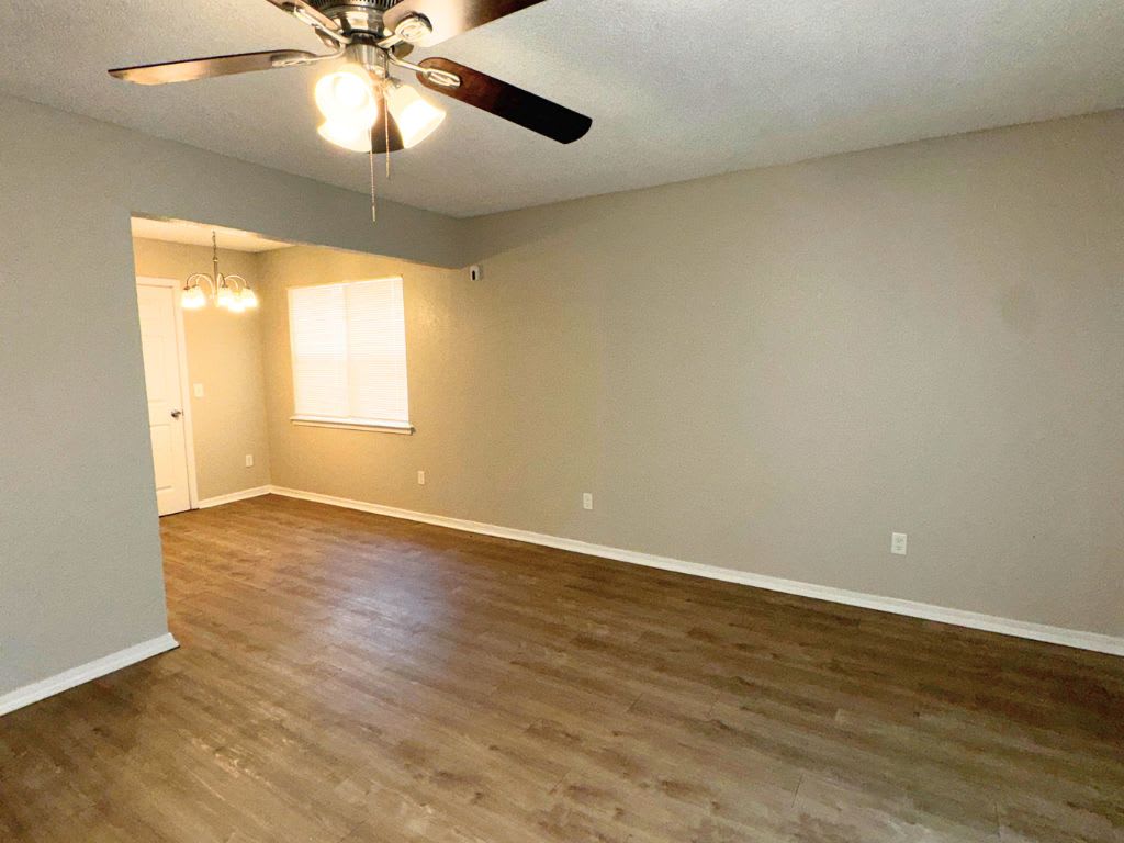 8741 Hillridge Dr – photo 3