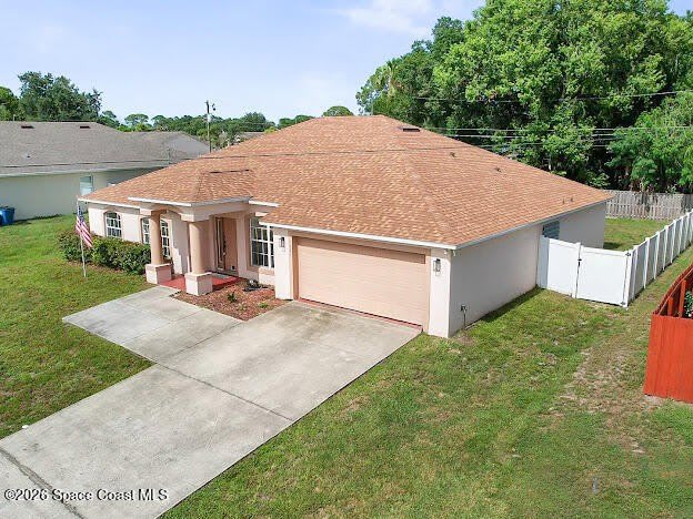 1563 Eldron Boulevard SE – photo 1