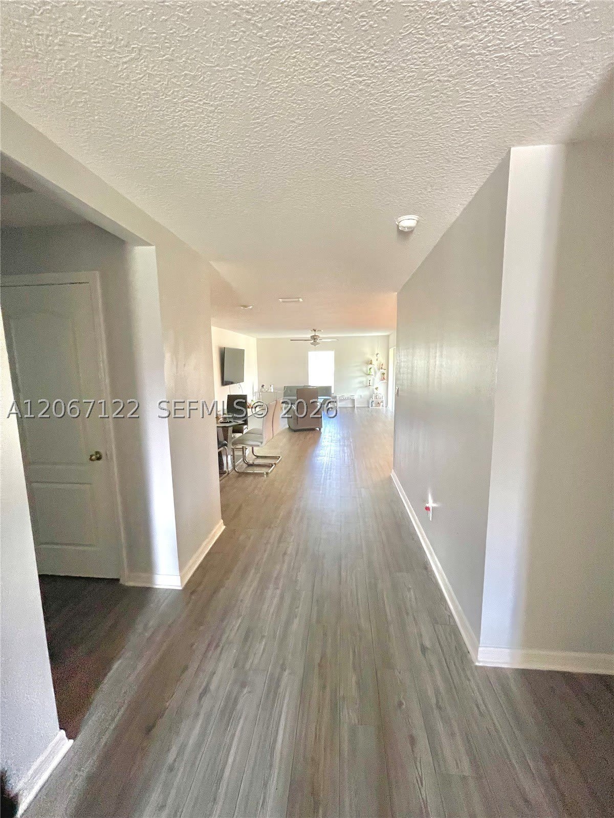 3902 SW Brunswick St – photo 3