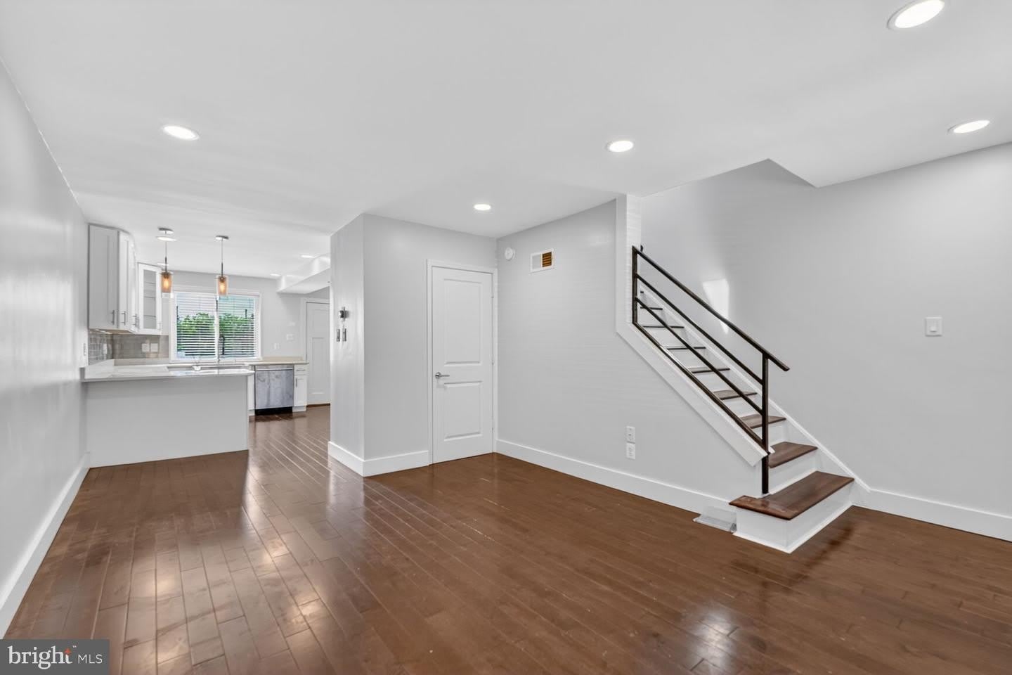 2218 16Th St Ne – photo 3