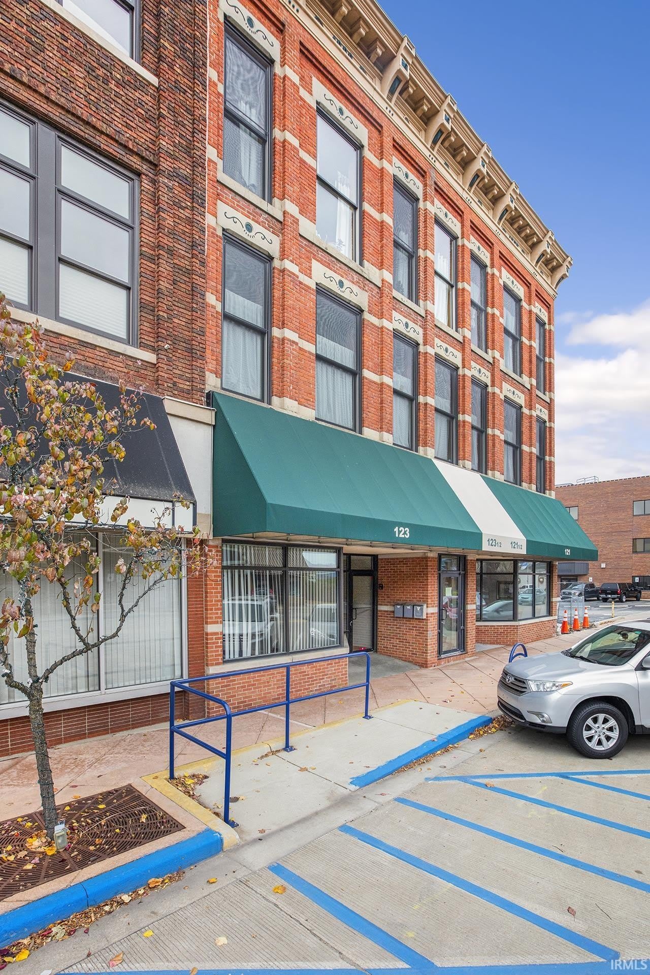 121 S Main Street – photo 3