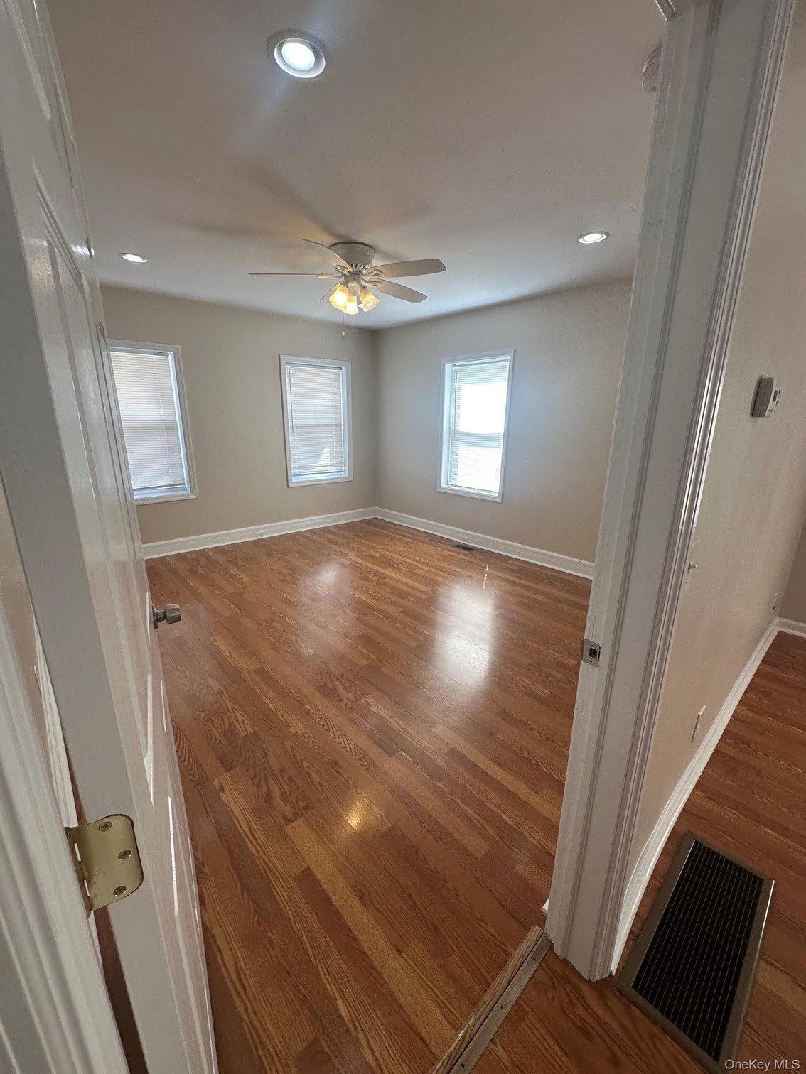 29 Fort Putnam Street – photo 5