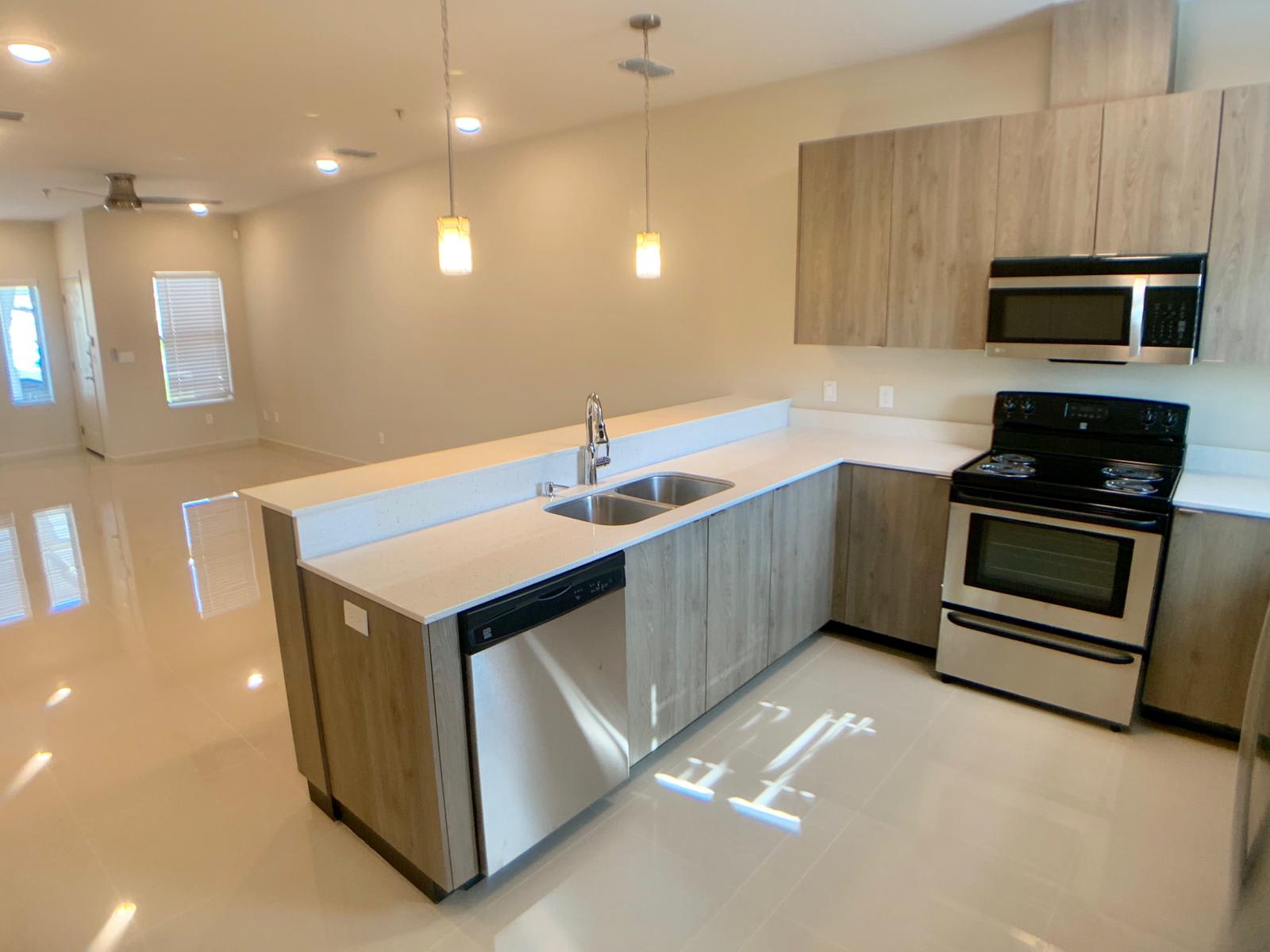 508 Newport Ave – photo 2
