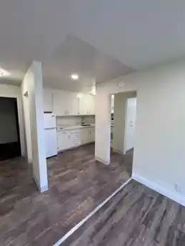 532 Bancroft – photo 3