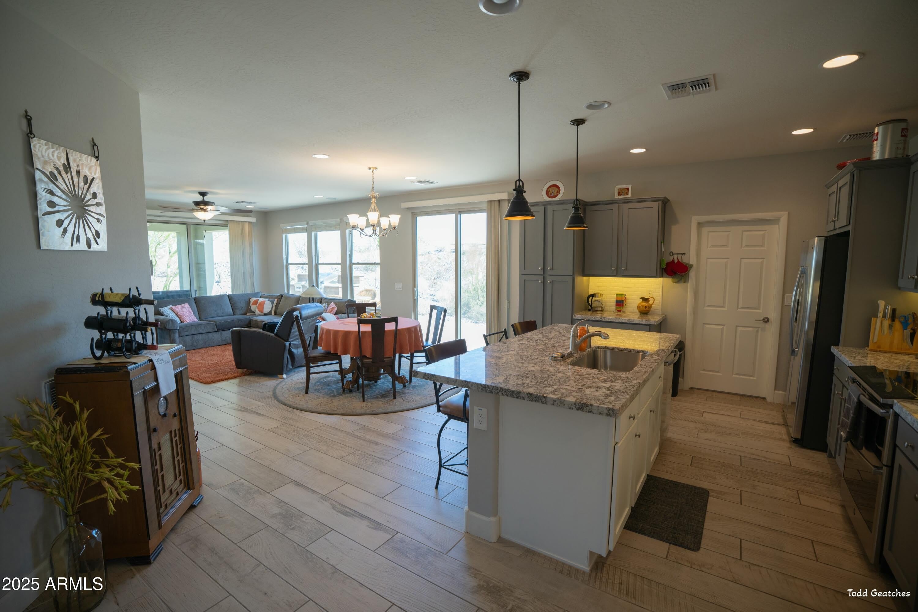 3231 HUCKLEBERRY Way – photo 2