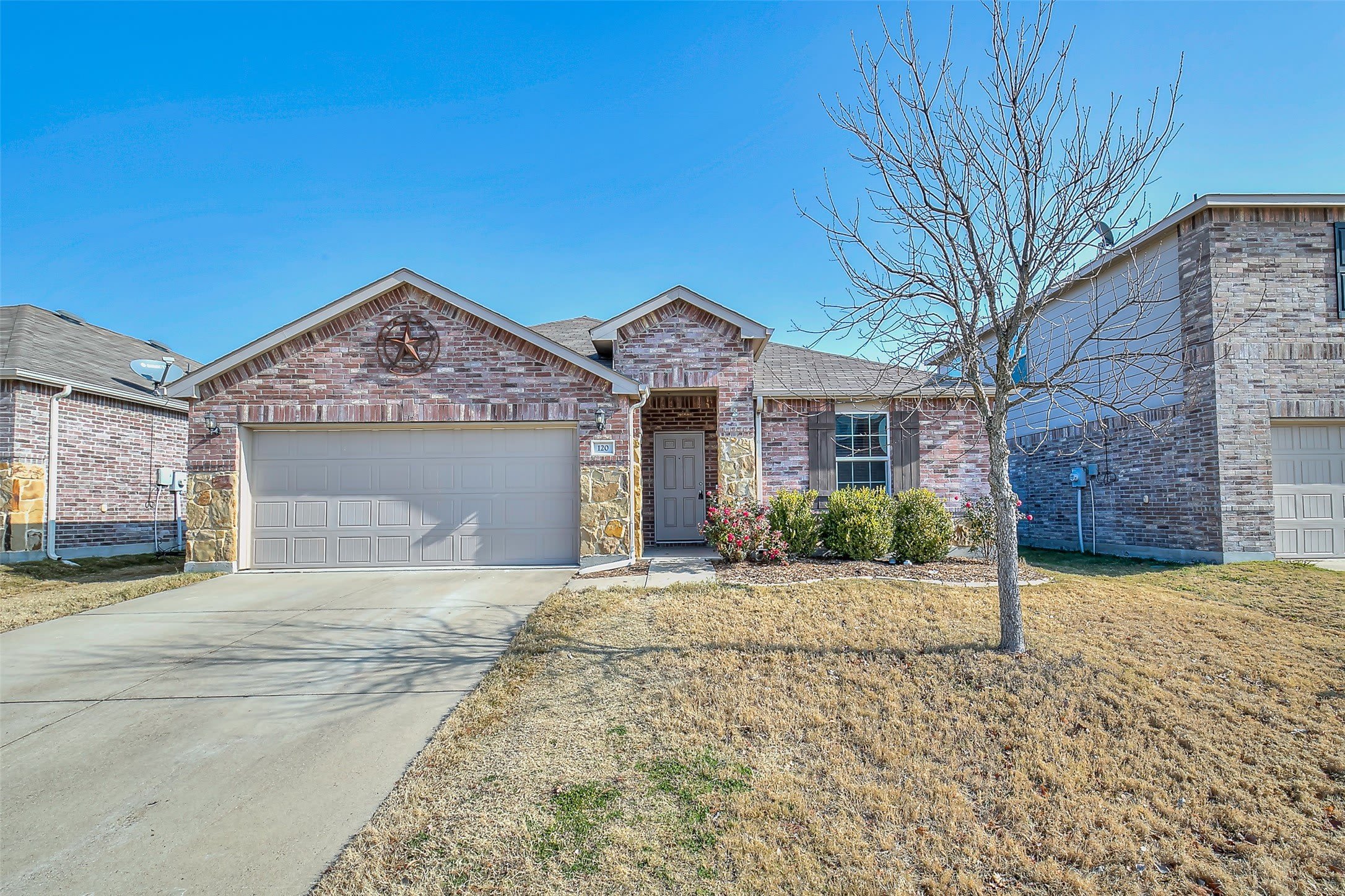120 Abelia Drive – photo 2