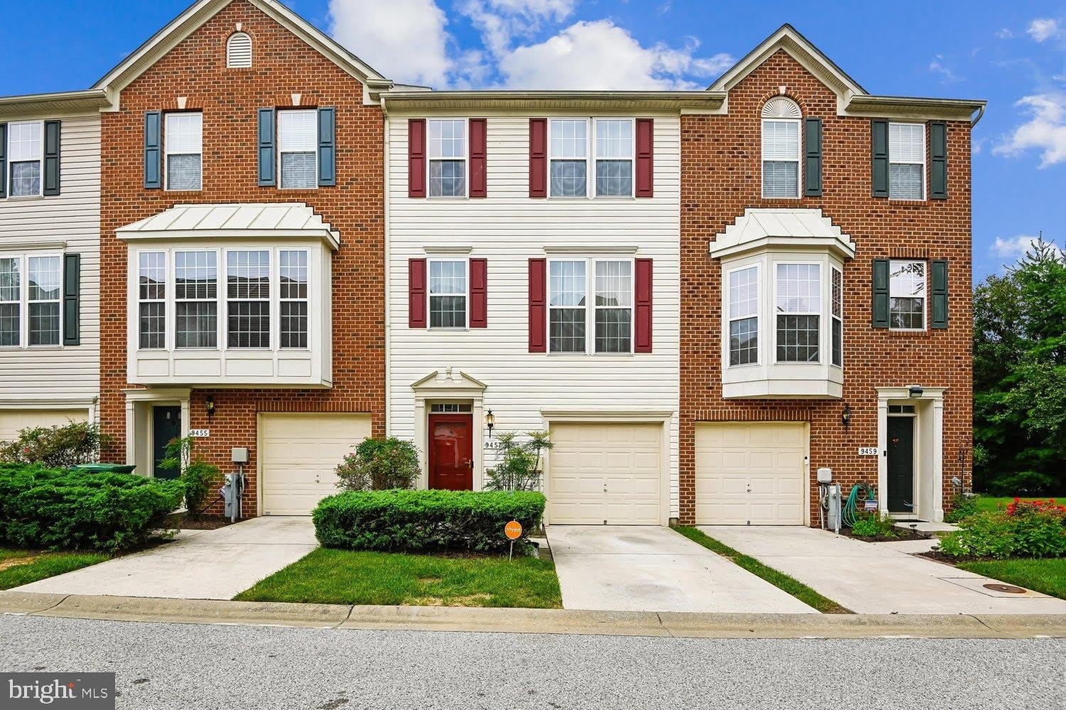 9457 BIRDHOUSE Circle – photo 1