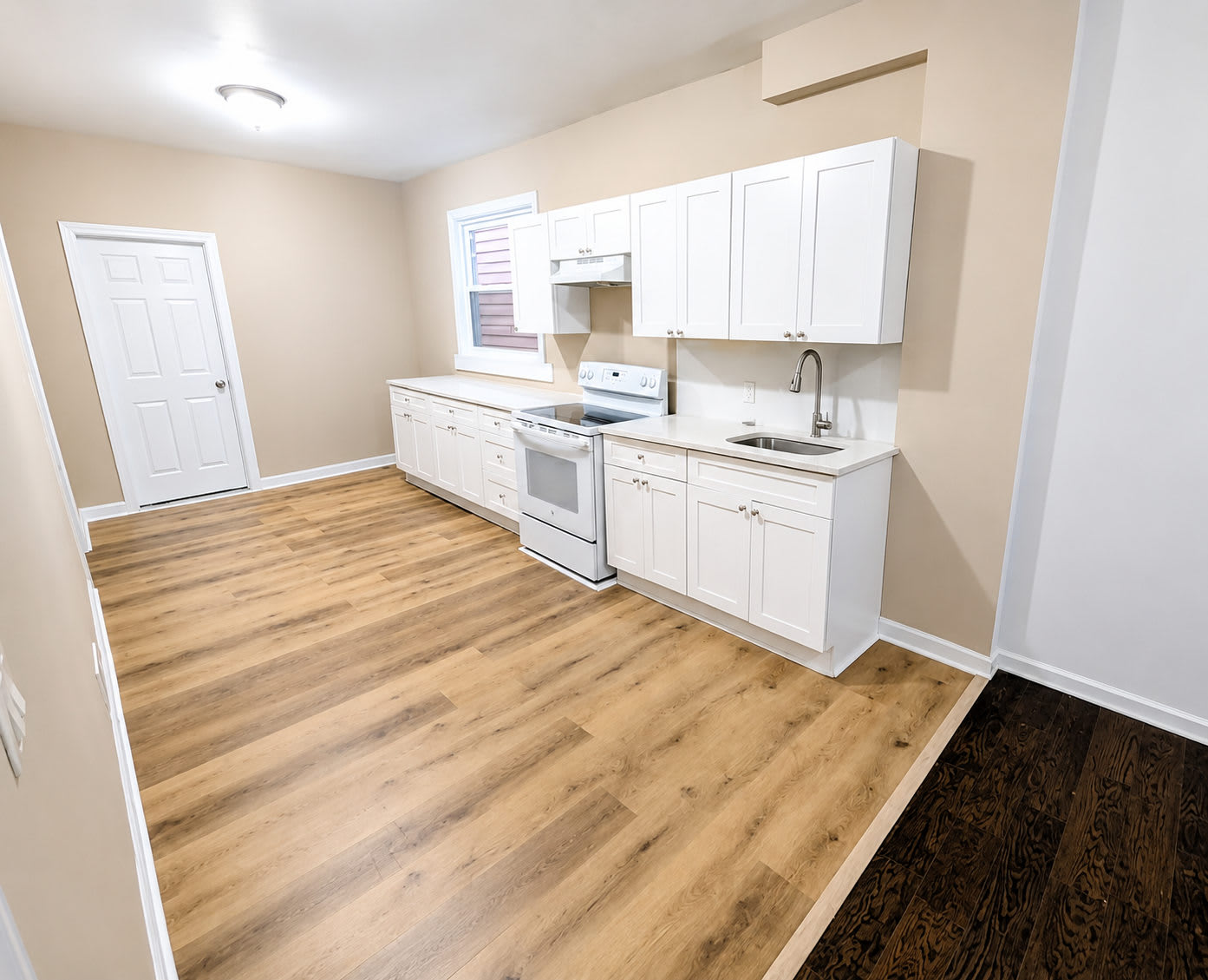 152 South 10Th Street – photo 2