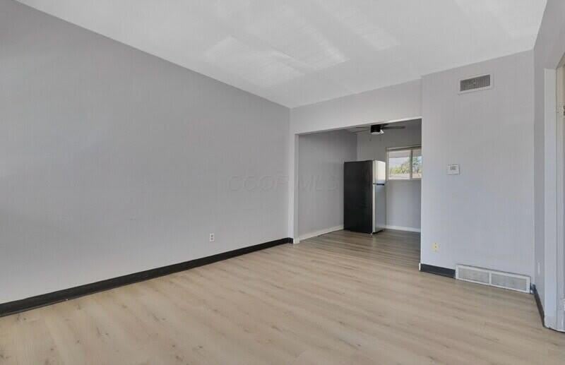 464 E Norwich Avenue – photo 3