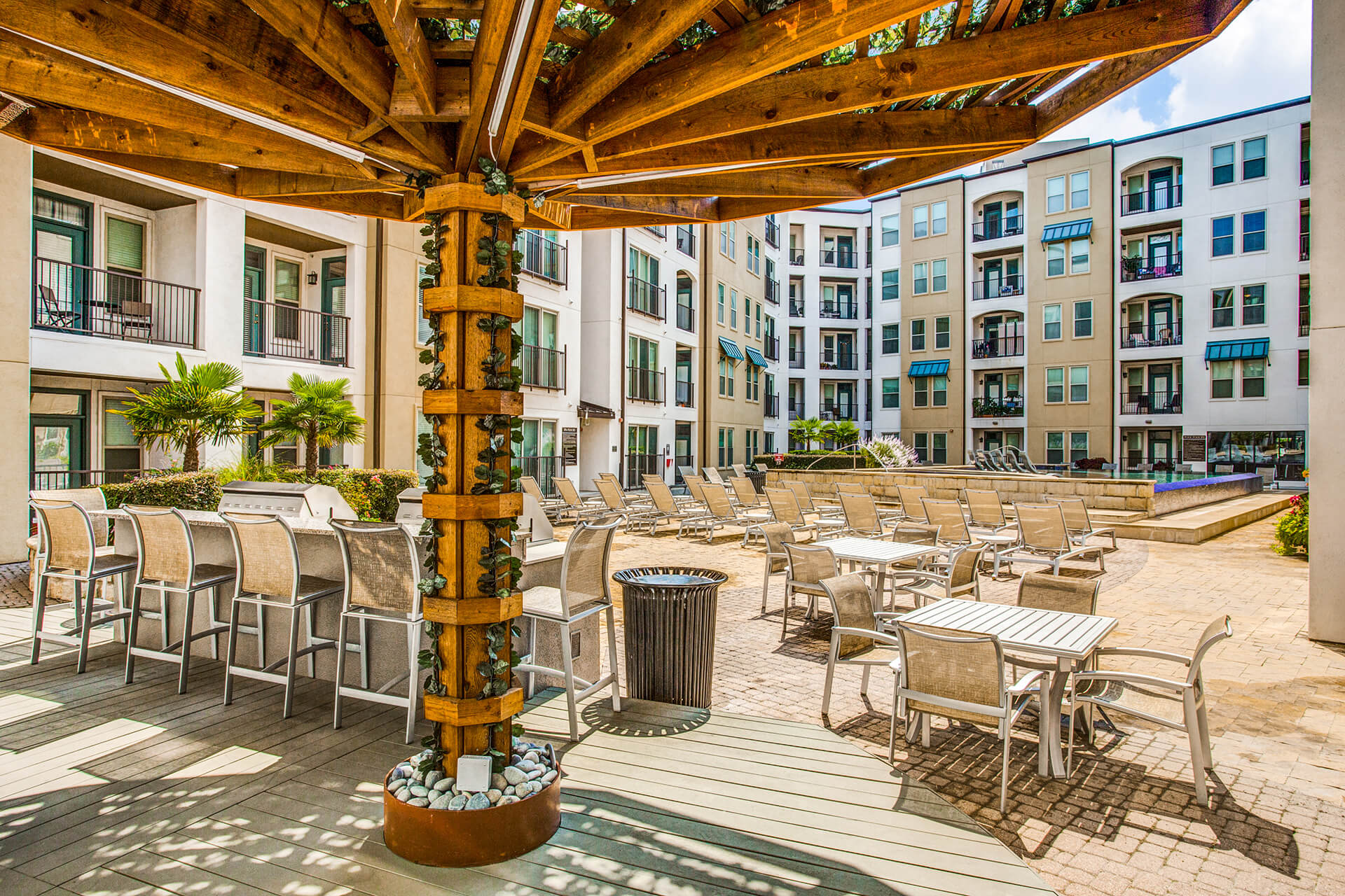 The Monterey by Windsor – photo 2