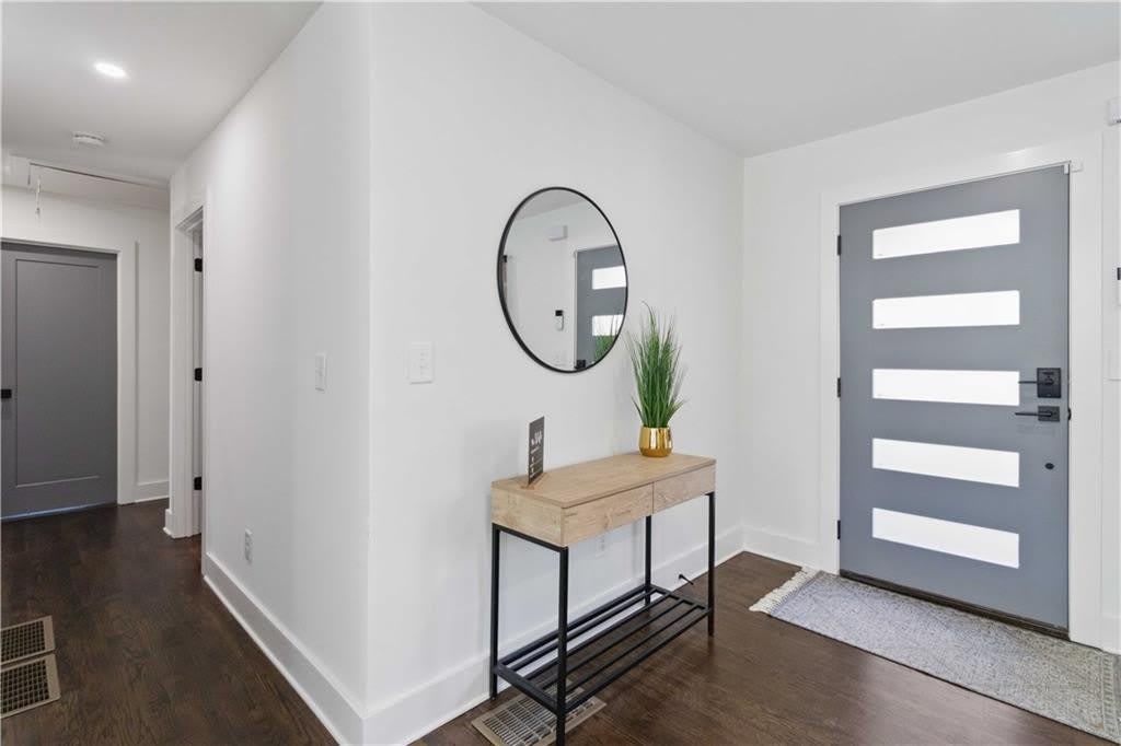 2995 Pasadena Drive – photo 5