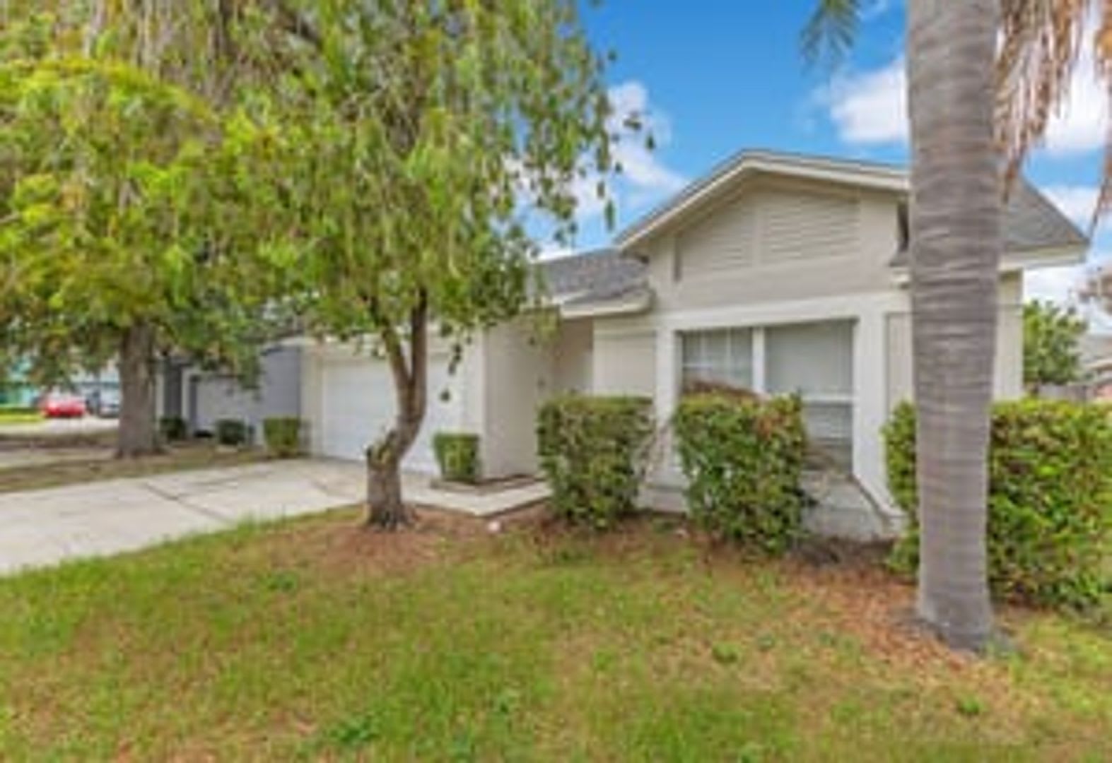 8821 Parliament Court, a 3-bedroom, 2-bathroom, pool home – photo 2