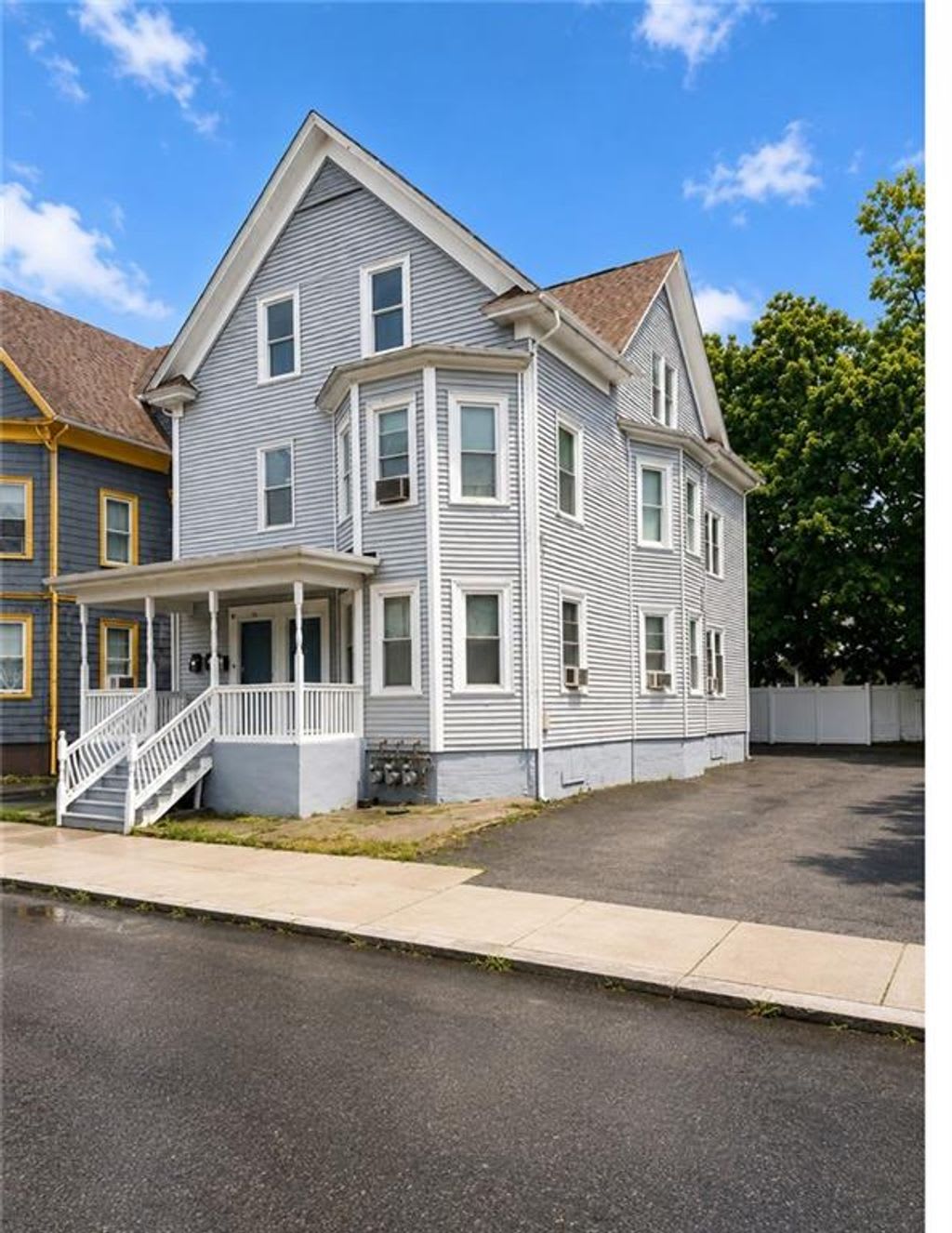 40 Norwich Ave – photo 1