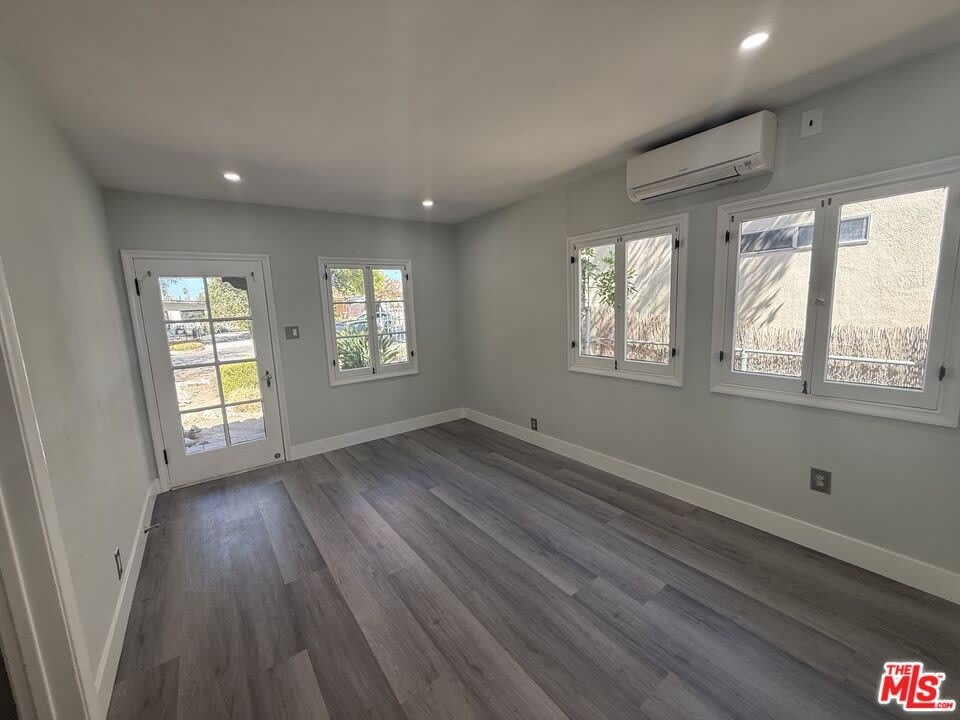 92 S Sunnyslope Ave – photo 3