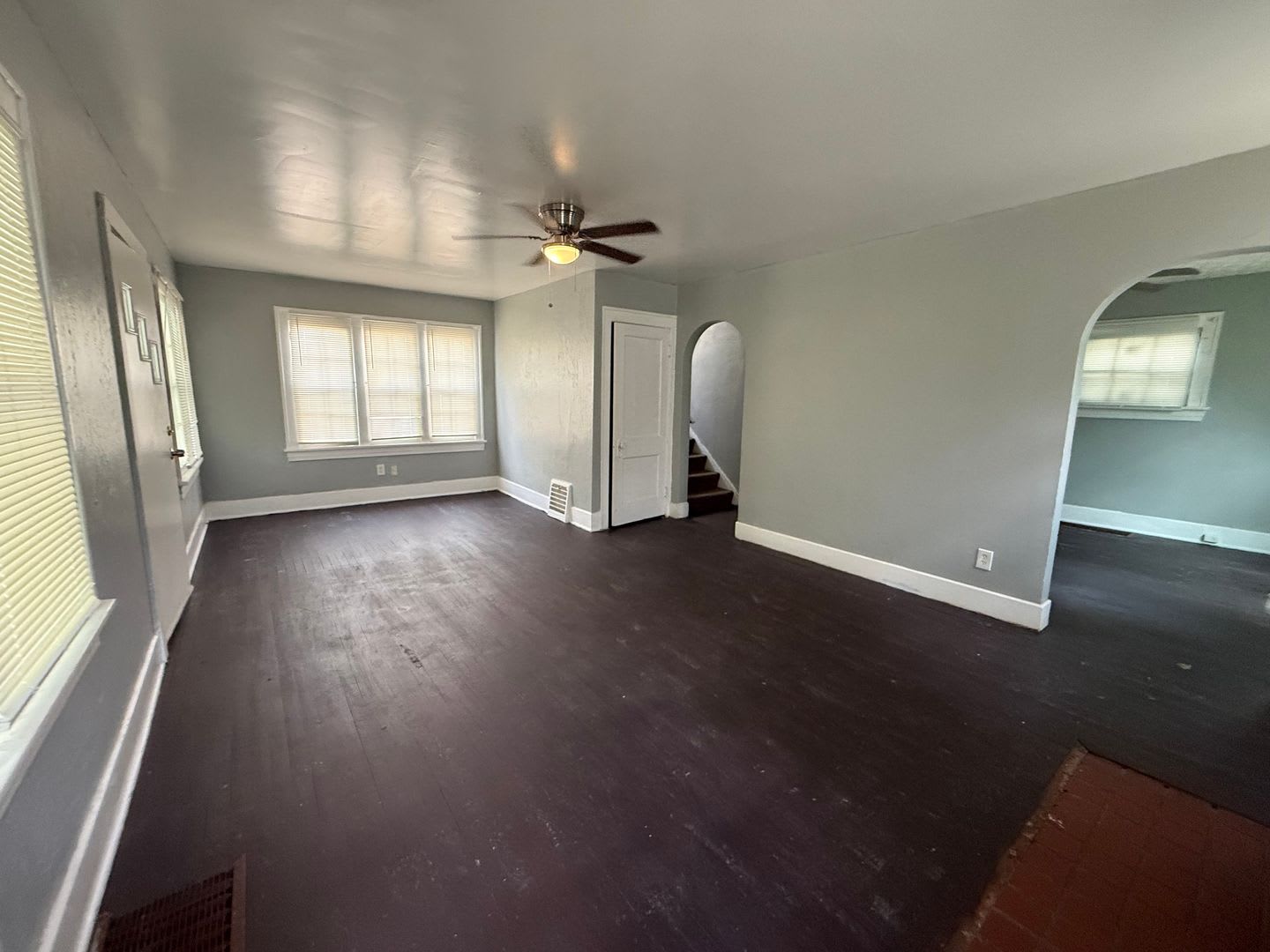 745 Noble Ave – photo 3