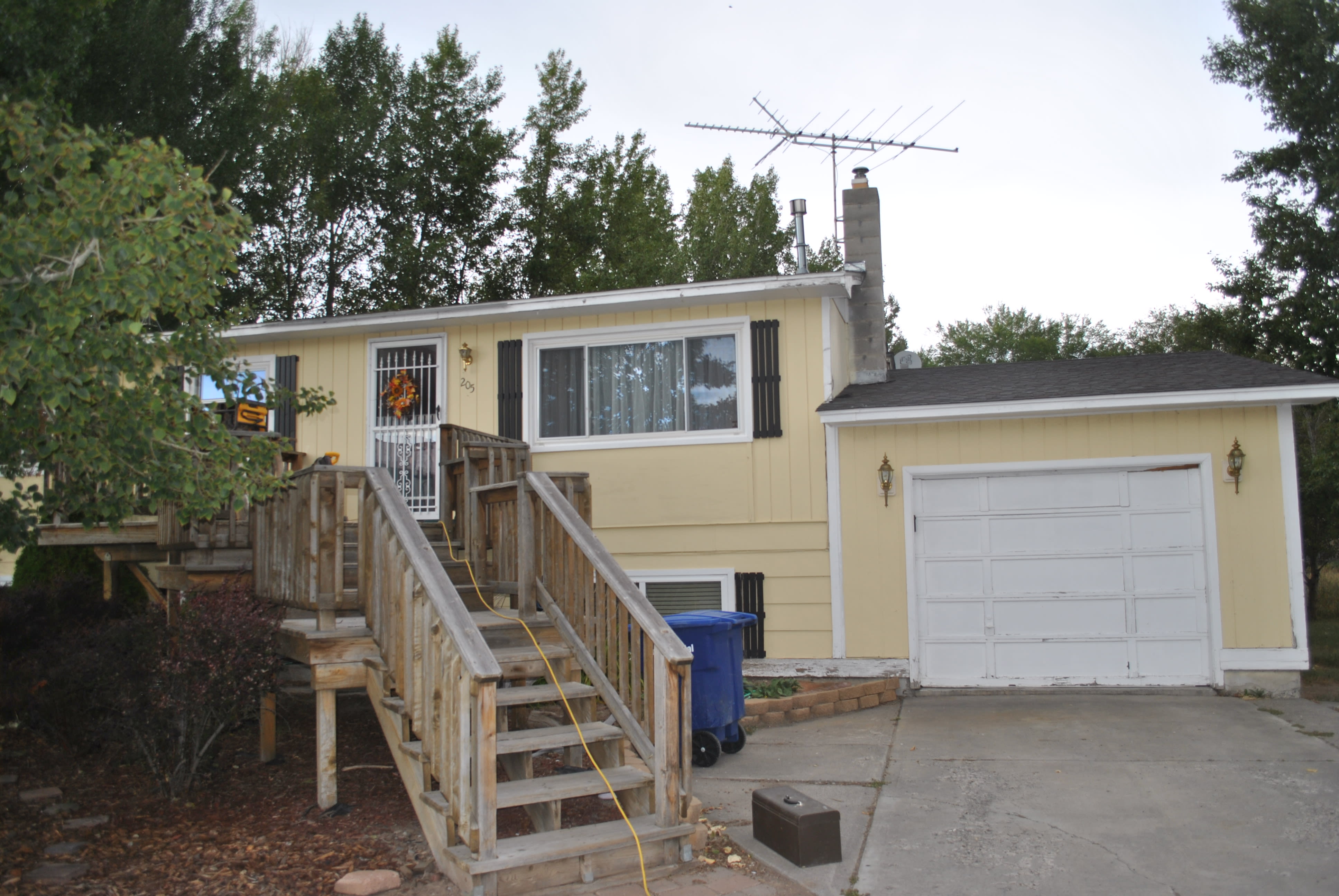 205 B St – photo 1