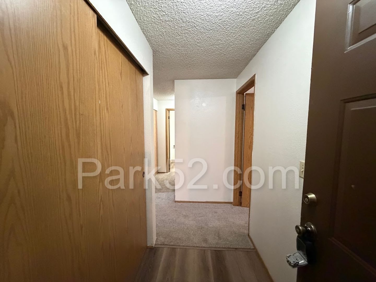 1 2 Off First Full Month S Rent Lower Level 2 Bedroom 1 Bathroom Apartment – photo 2
