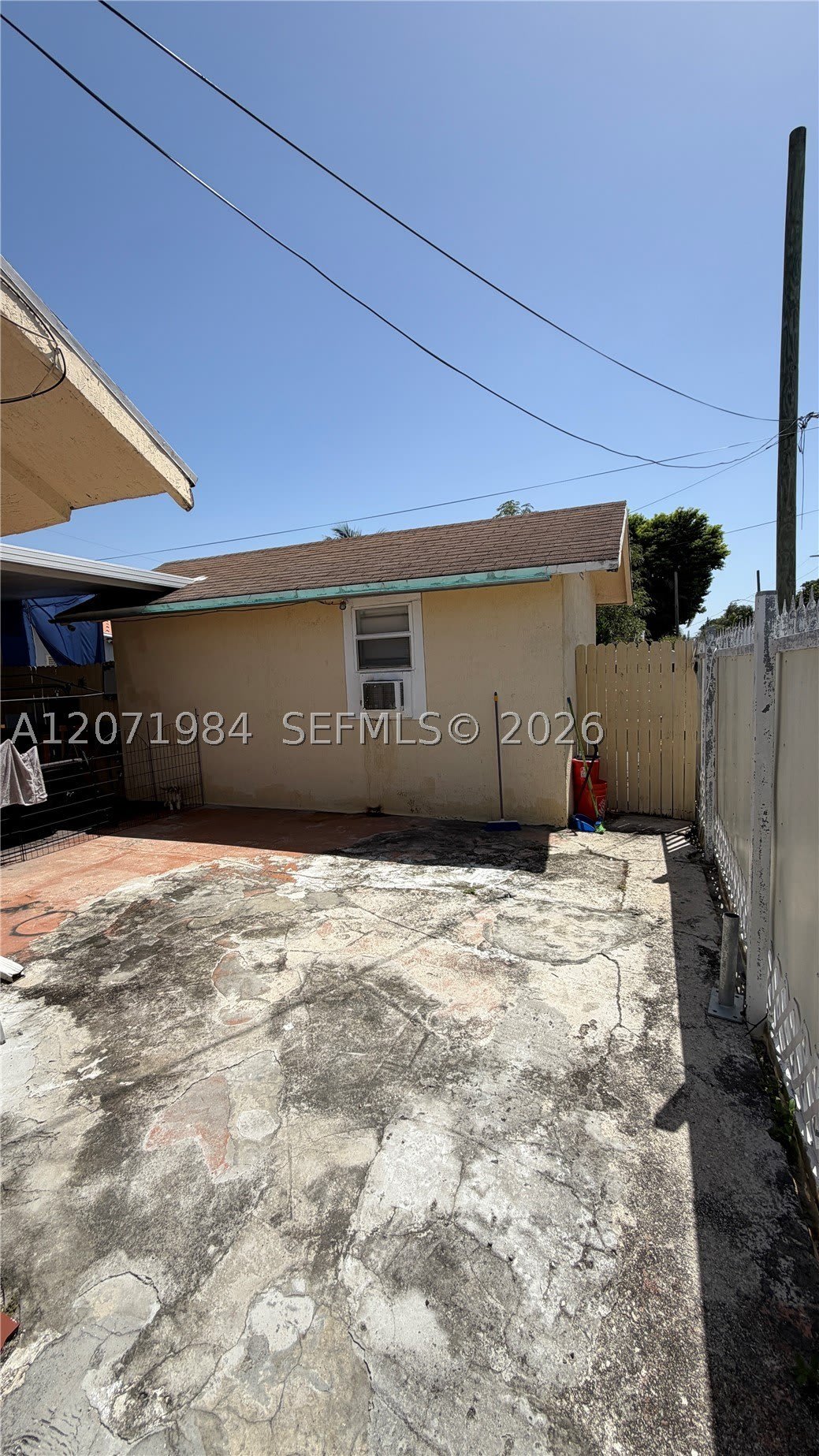 2027 NW 1st Ter – photo 4