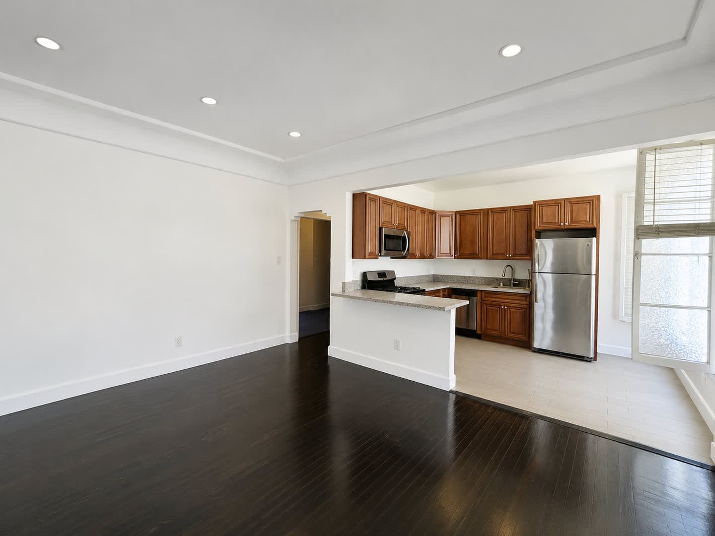 215 Elm – photo 3