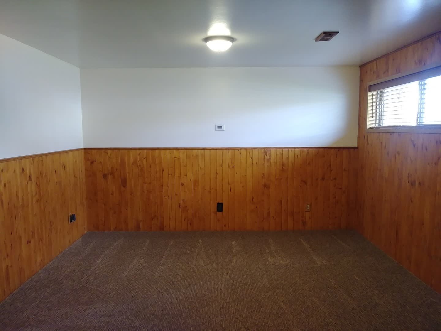 Awesome 4 Bed 2.5 Bath House – photo 3
