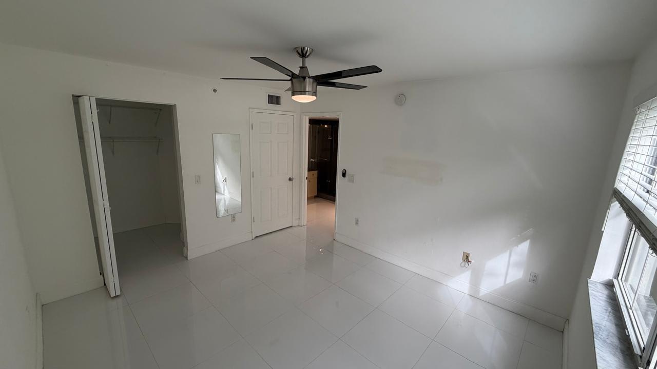 2451 Centergate Dr – photo 4
